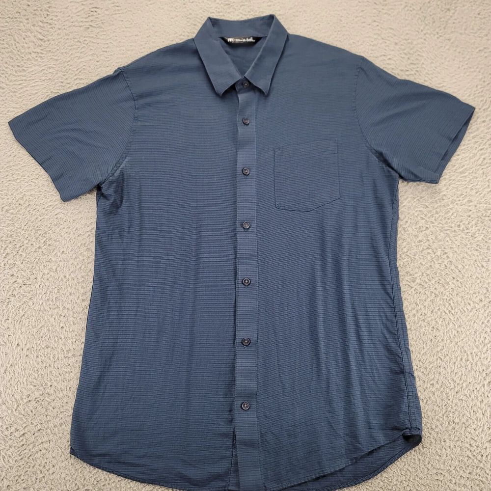 Travis Mathew Shirt Mens Medium Blue Button Up Lightweight GOlf Outdoors Pocket‎
